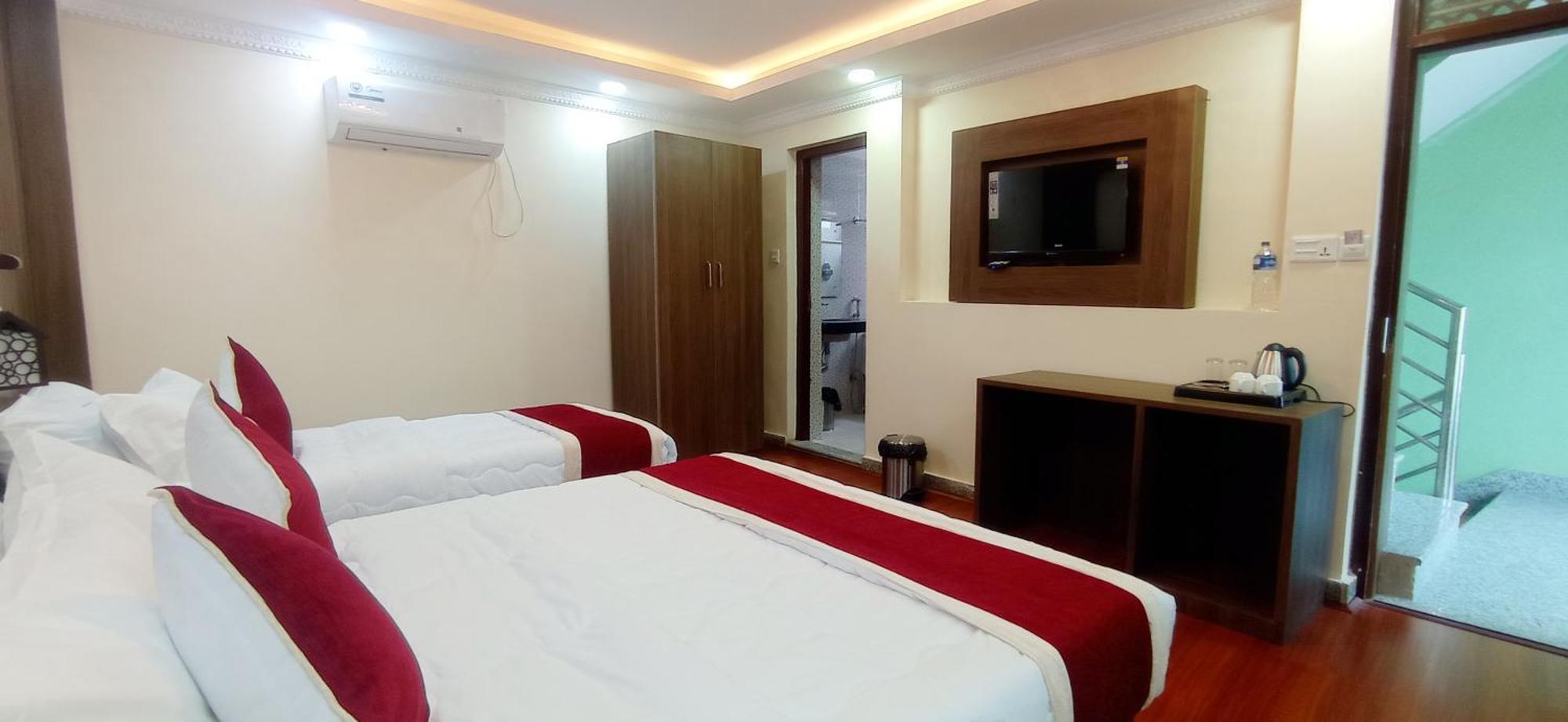 Hotel Aerolink Катманду Екстер'єр фото